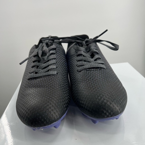 DSG Speed Viper Soccer Shoes Kids Size 4 - Picture 2 of 7